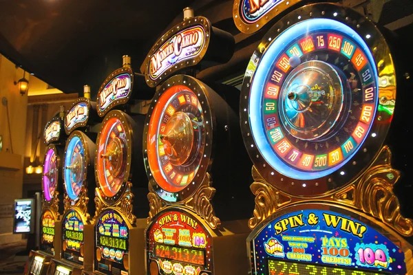 royalspin88 Indonesia Lottery ticket selection interface showing number picker and draw schedule